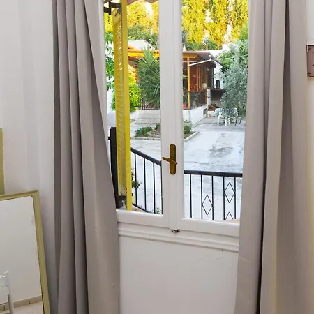 42 Herakleous Loutra Edipsou (Evia)