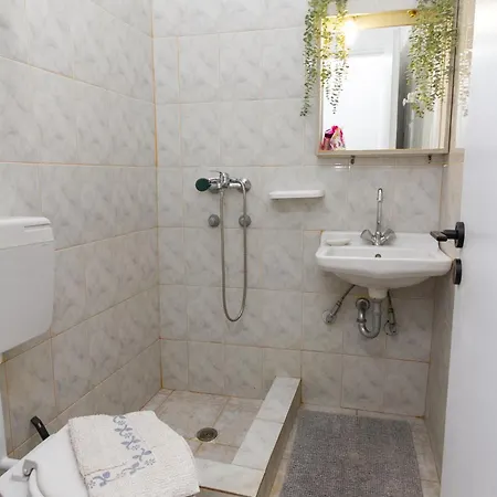 42 Herakleous Apartman *